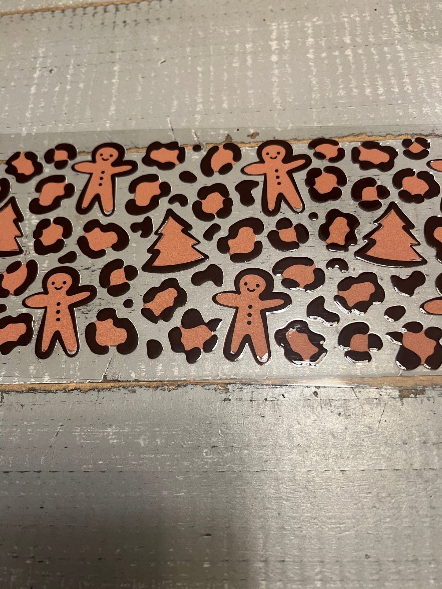 Leopard gingerbread