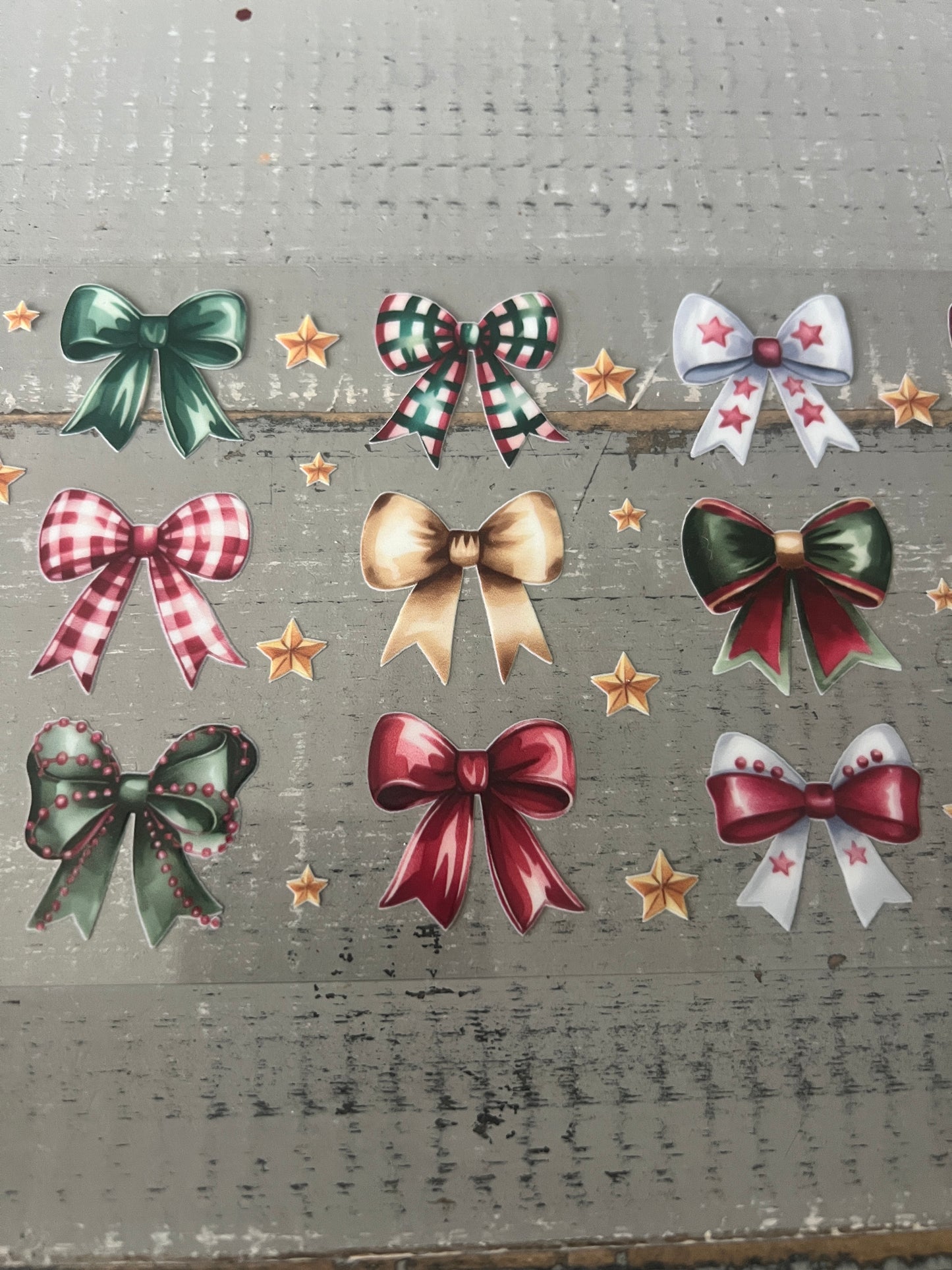 Holiday bows