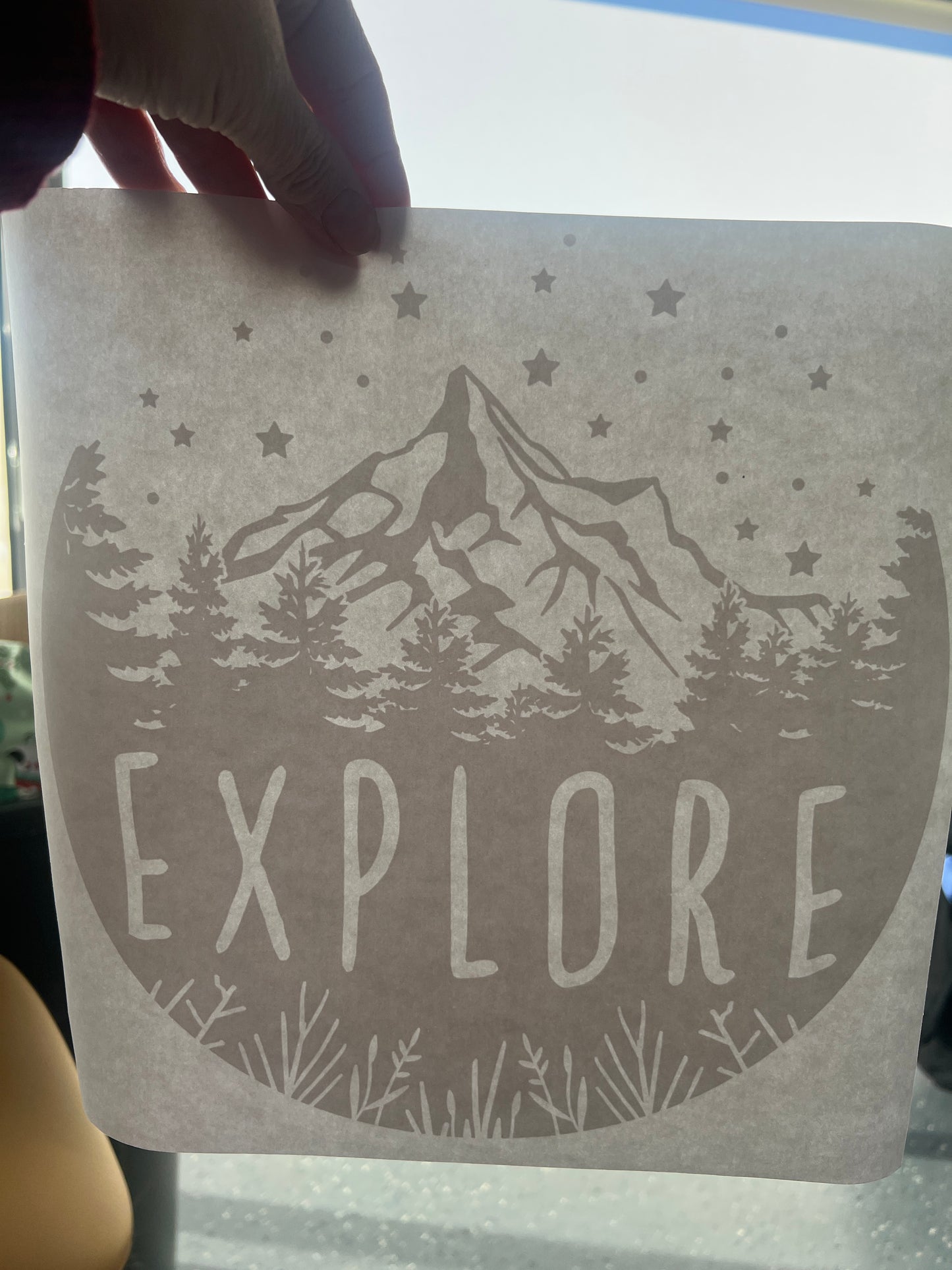 Explore (white)