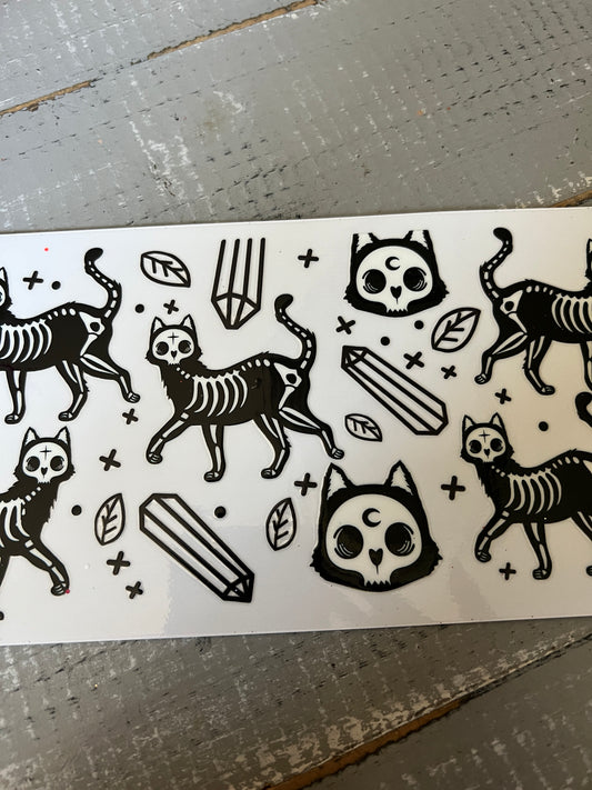 Black Skelton cats