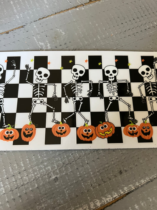 Checkered skeletons