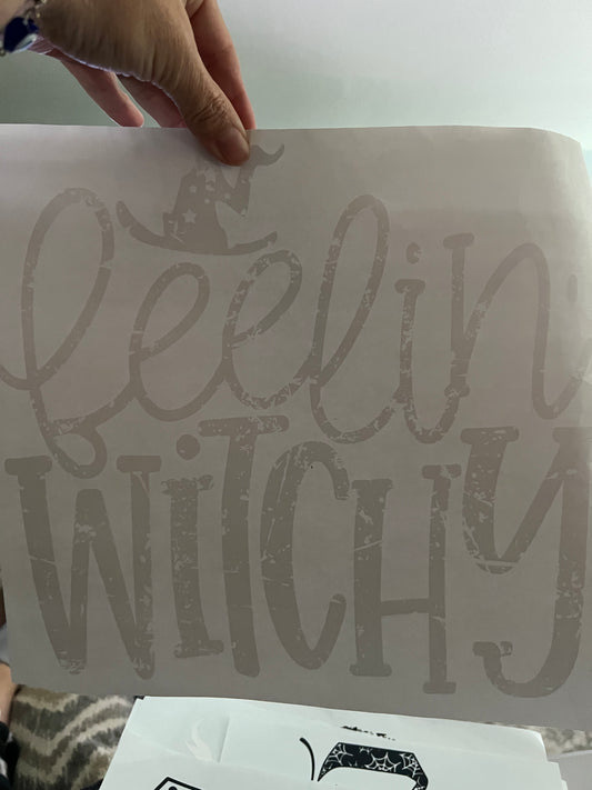 Feelin witchy (white)