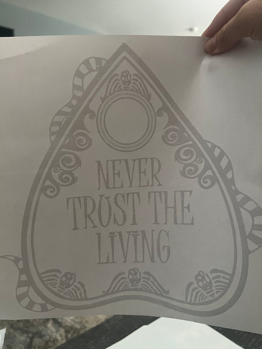 Never trust the loving (black)