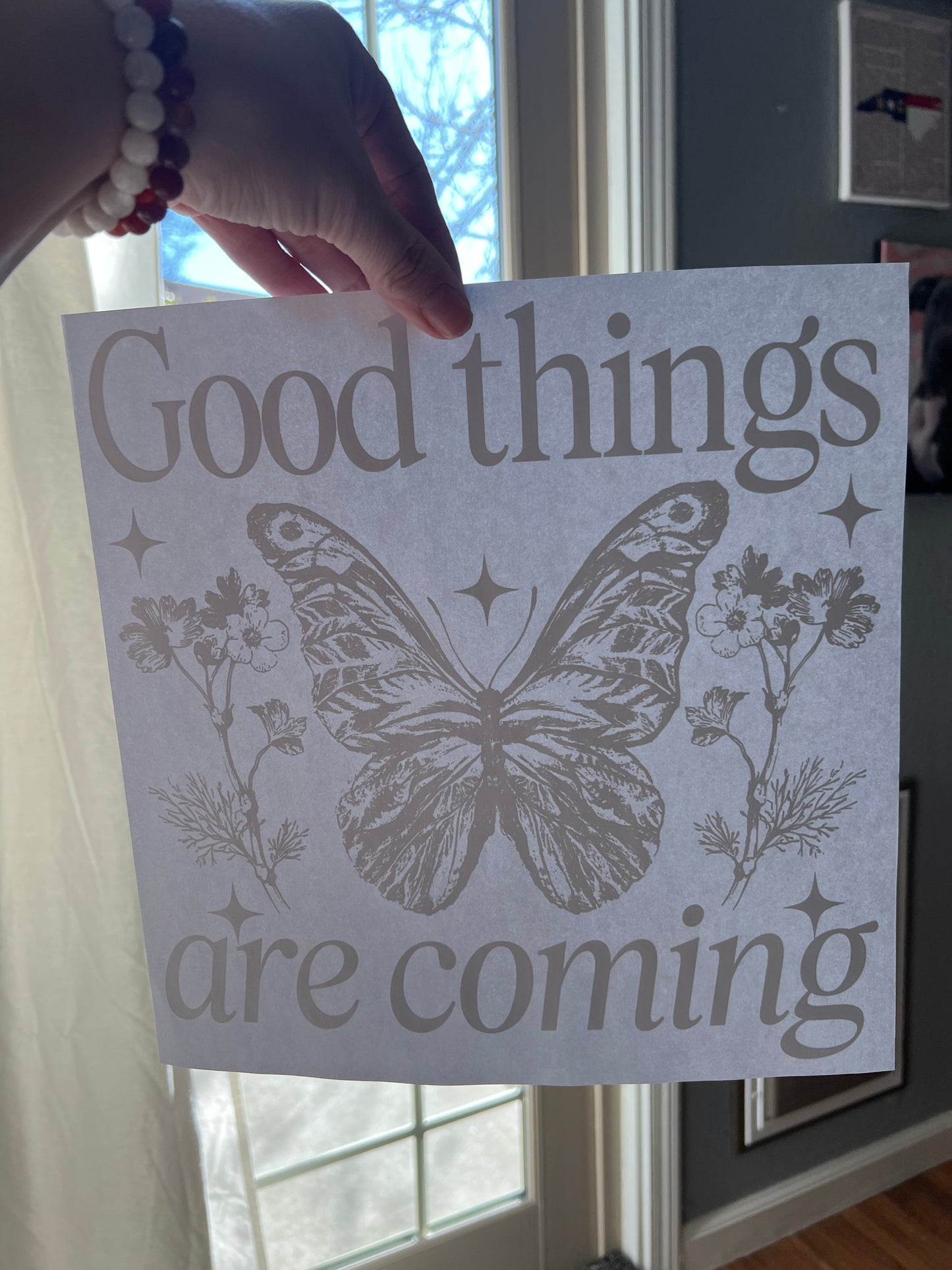 Good things are coming (black)