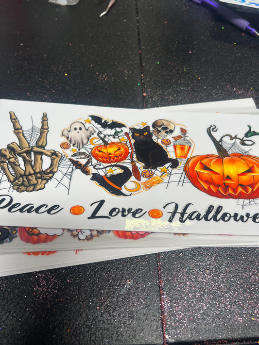 Peace love Halloween
