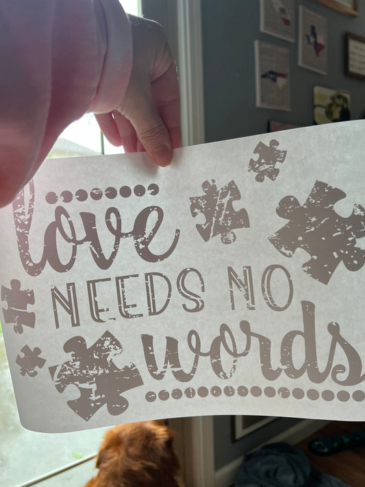 Love needs no words (black)